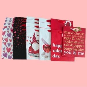 18 med Gift Bags Valentine’s Day